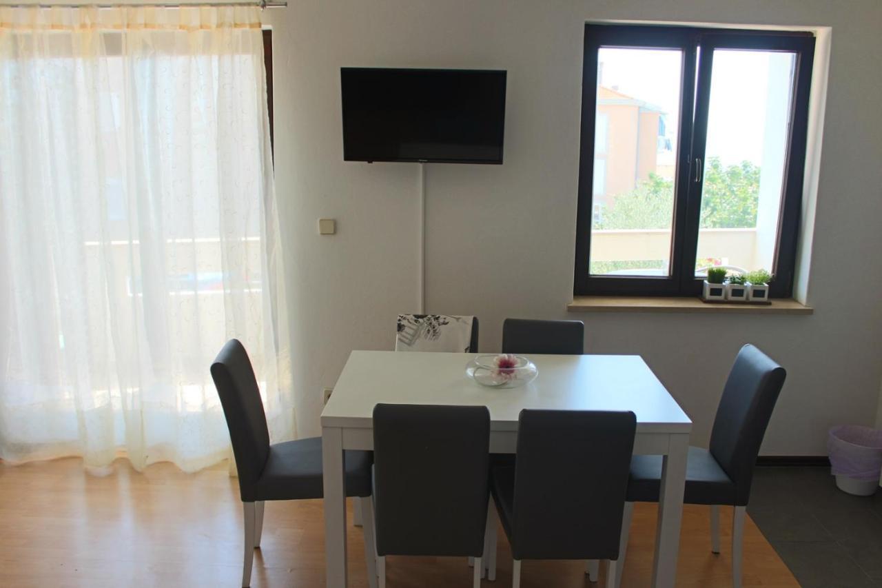 Apartment Arna Krk Town Exteriör bild